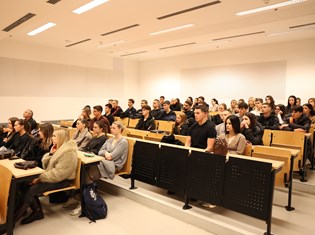 2025-12-03 18-05-23.jpeg